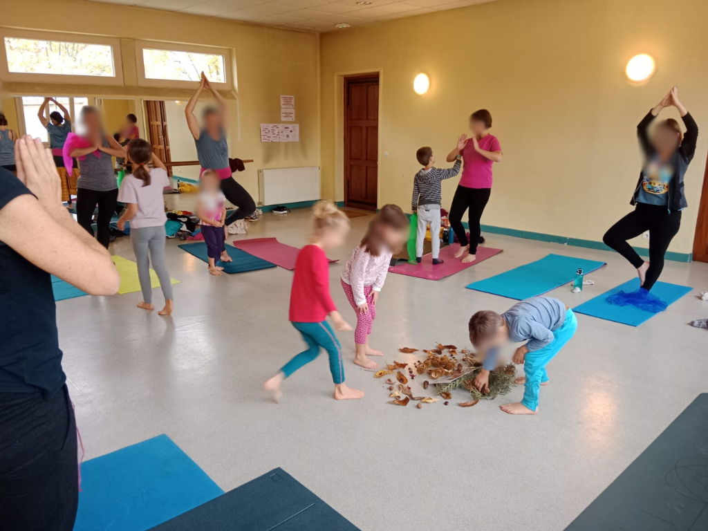 Atelier yoga parent enfant à villefranche sur saone